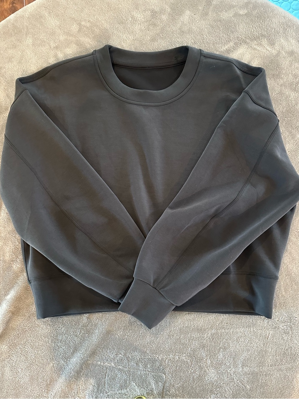 Lululemon Black Crewneck Pullover
